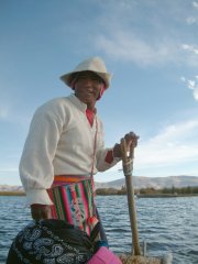 07-The helmsman on our reed boat